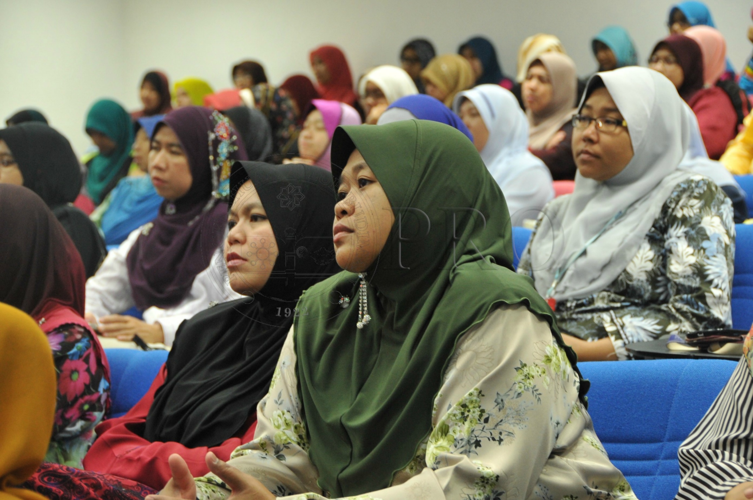 PRO 15 2 MAULIDUR PRO 4146